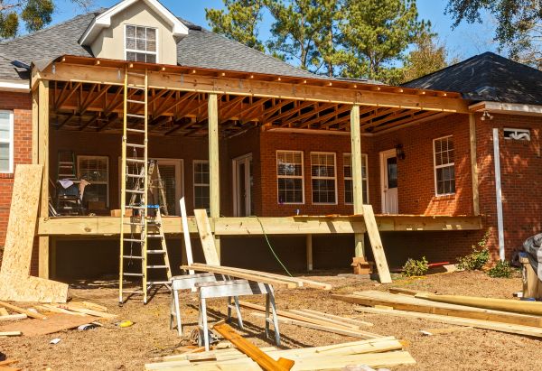 Porch Raising in Athens